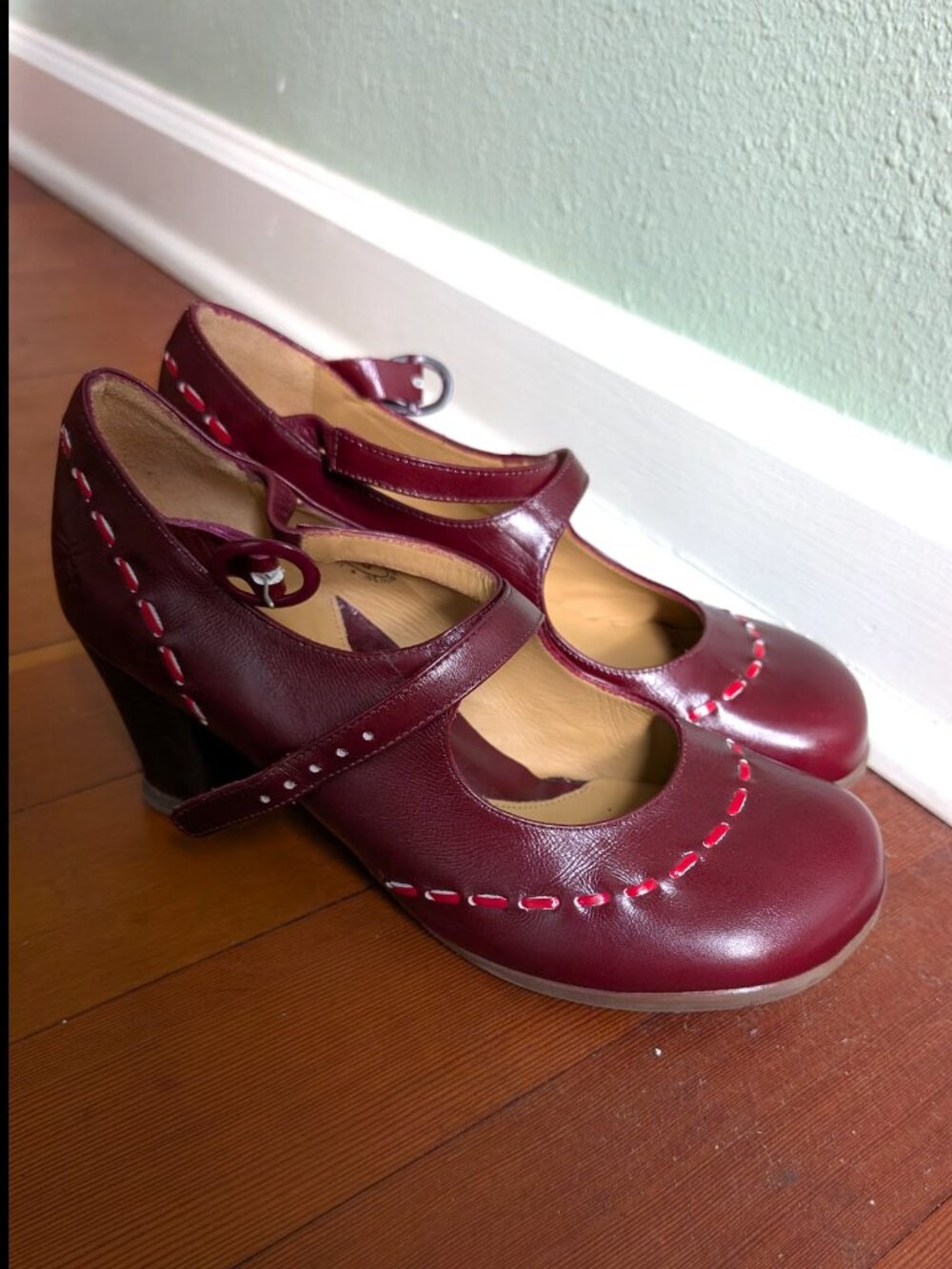 John Fluevog Operettas Malibran Wine Mary Janes - Picture 3 of 5